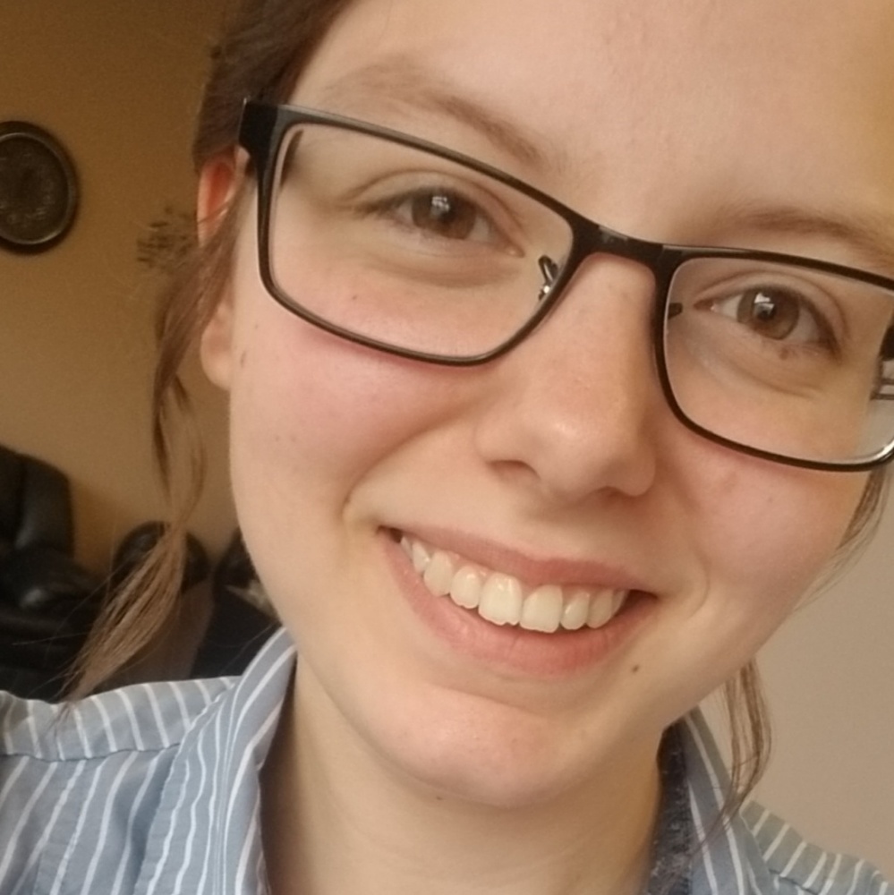 Meet your Posher, Lydia